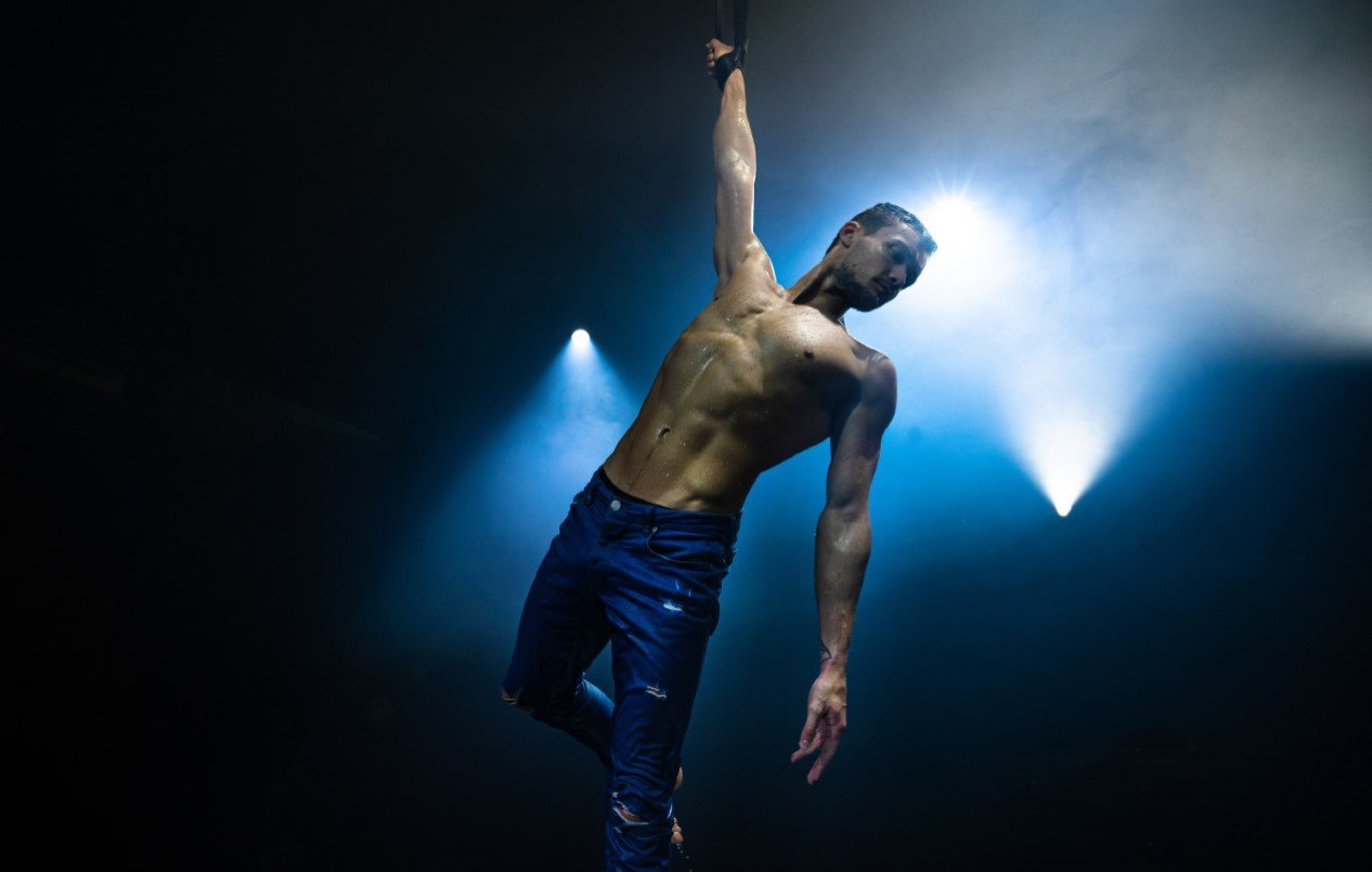 Exhibit_Official_spanischer Flamencotanz son amar