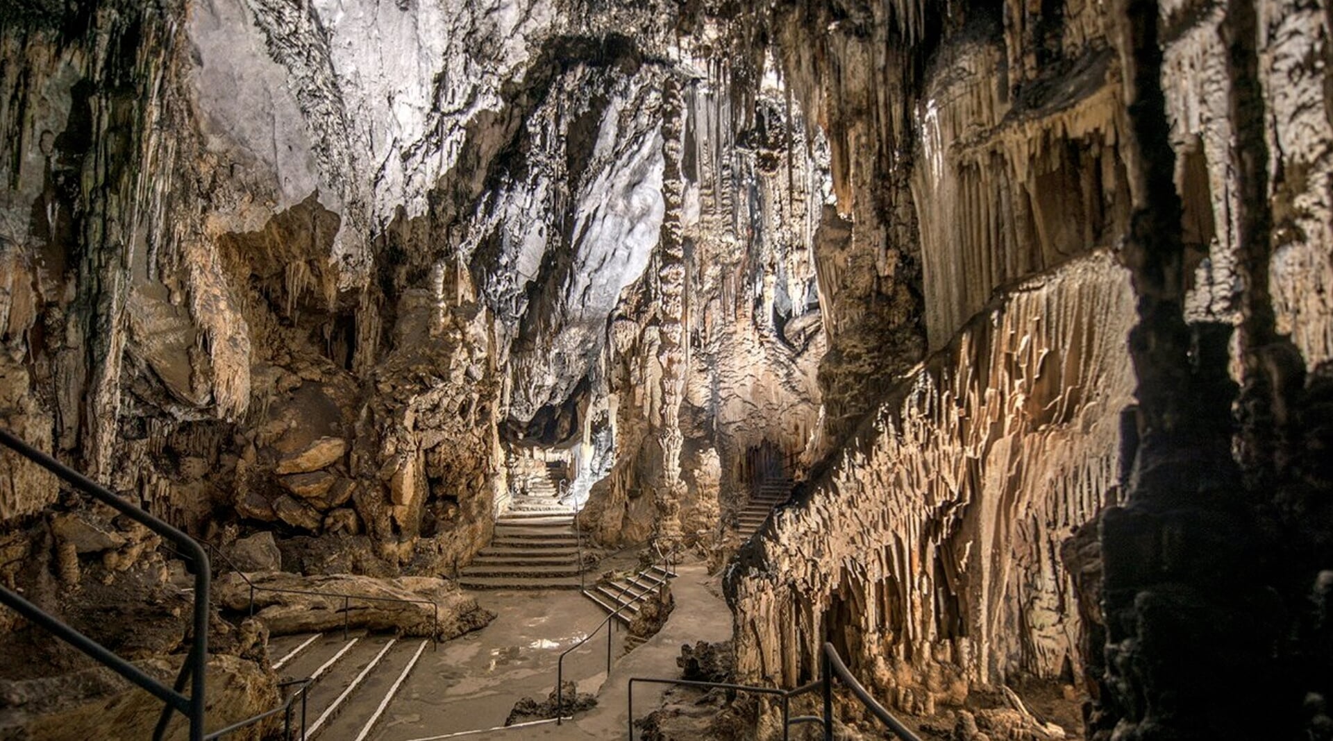 arta caves mallorca