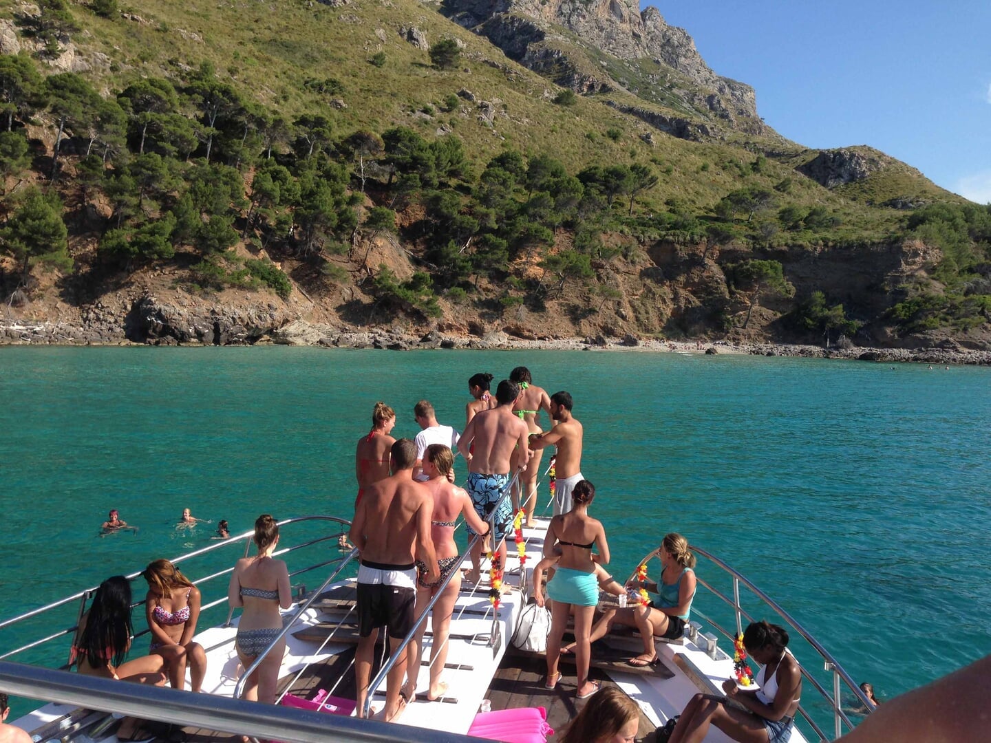 glass bottom boat