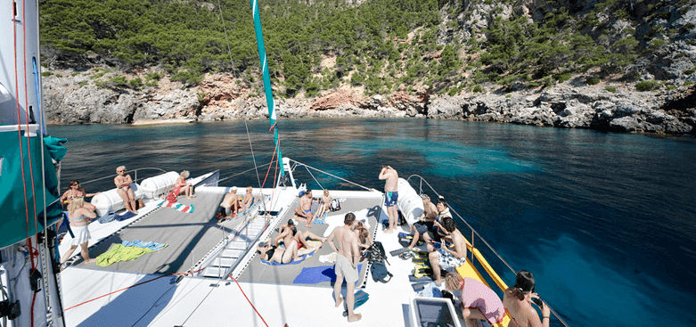 catamaran trip with few people