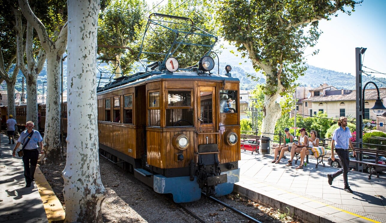 railroad station in Soller
