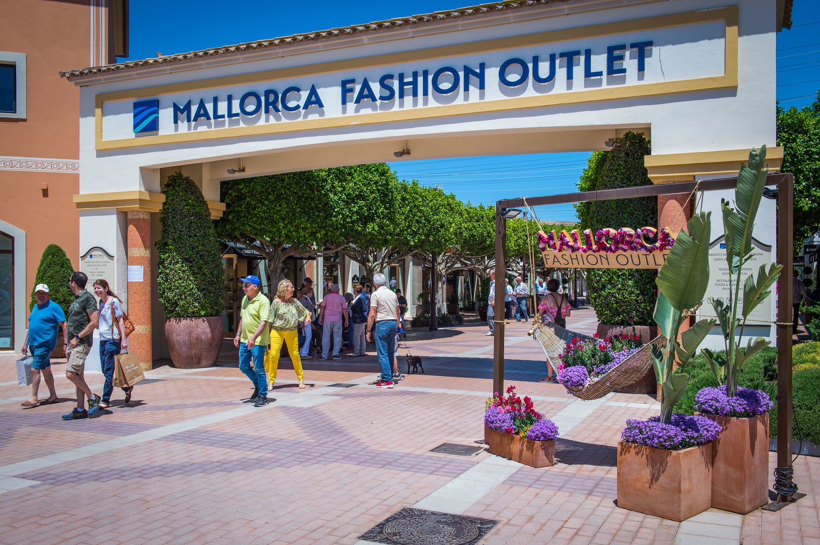 Entrance to Mallorca Fasion Outlet