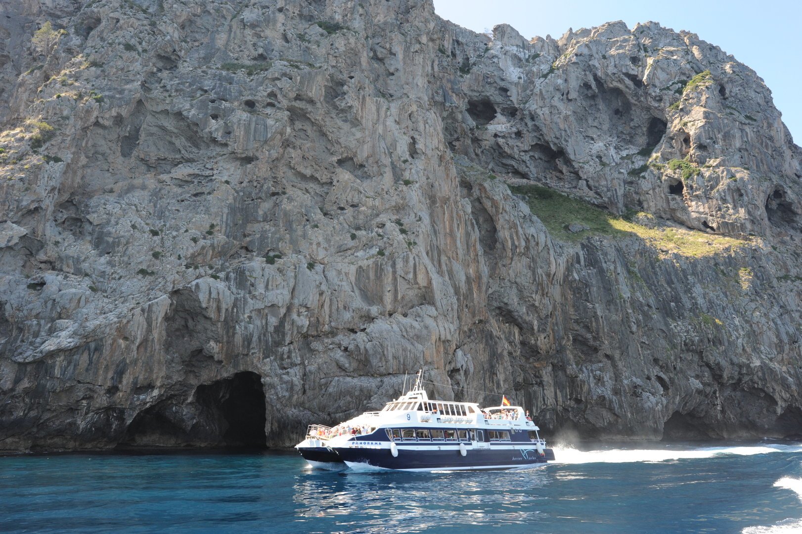 boat calobra