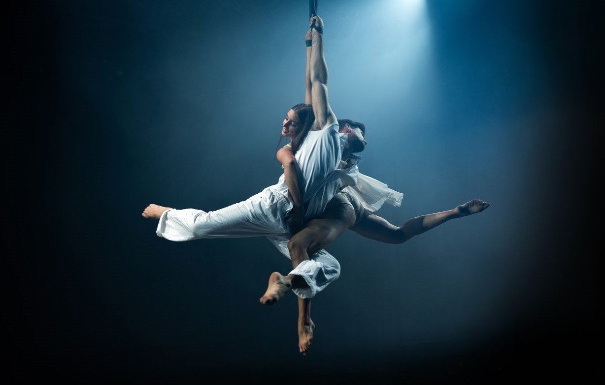 Exhibit_Official_pasionate dance couple new show son amar